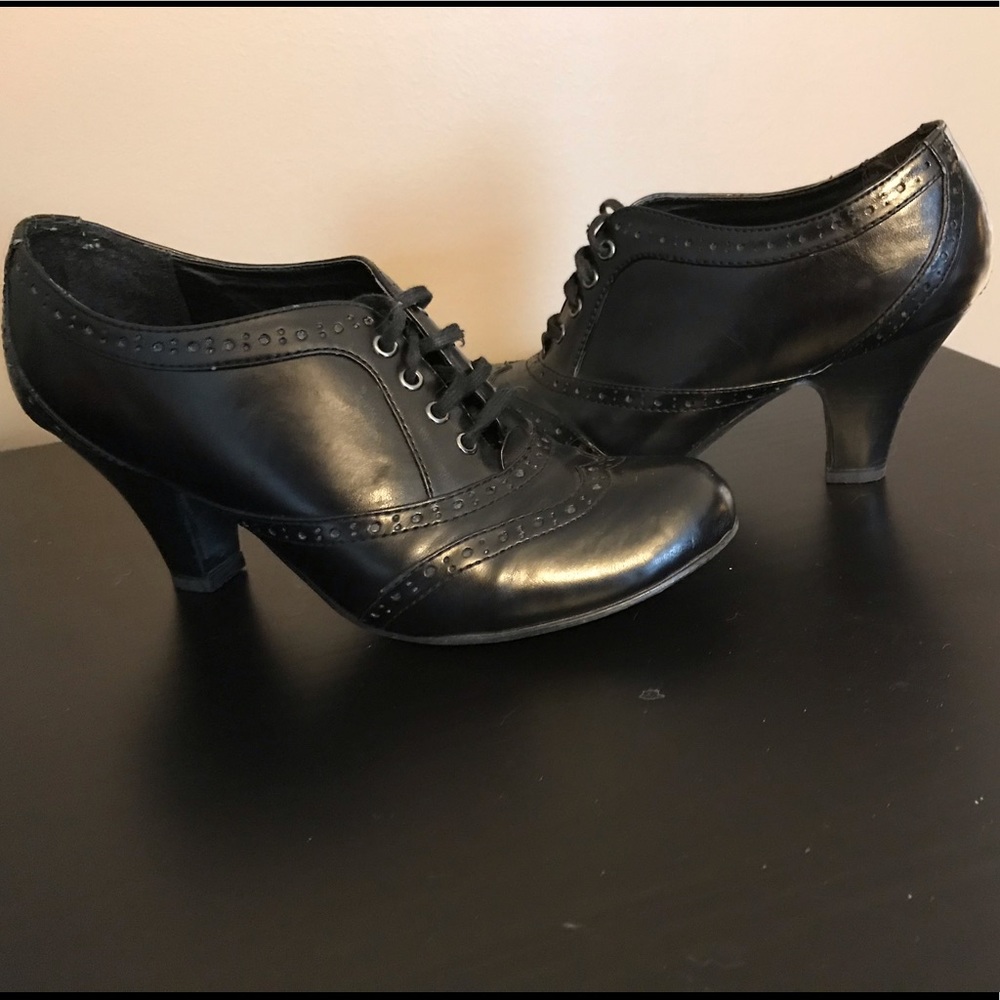 Black lace up bootie